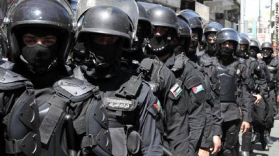 الامن يفرق تجمعا مخالفا لامر الدفاع ويعتقل المنظمين في اربد