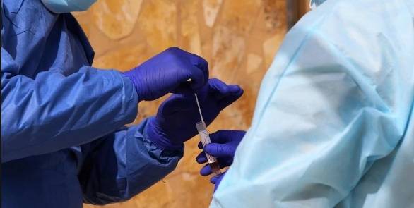 الاجهزة الامنية تعلن عزل مبنى بحي النزهة ومنزل بالظليل