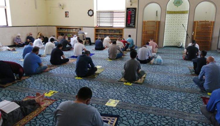 علماء الأردن توجه رسالة لـالرزاز بشأن تعليق صلاة الجمعة