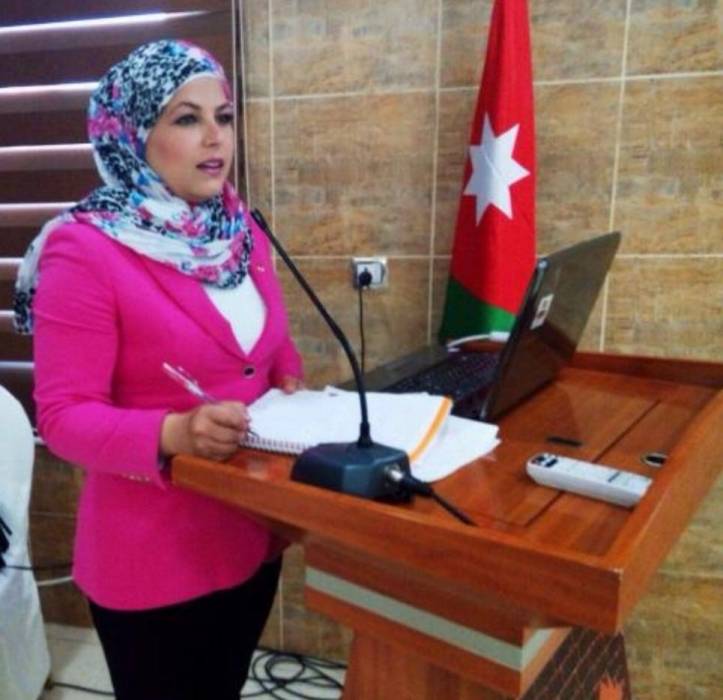 أنهاء خدمات الزميلة القطاوي من التلفزيون الأردني