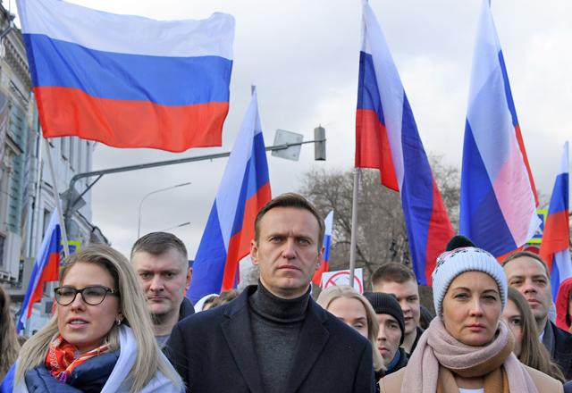 German foreign minister threatens sanctions over Navalny poisoning