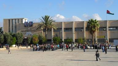 التربية : لا انتقال لكورونا داخل المدارس