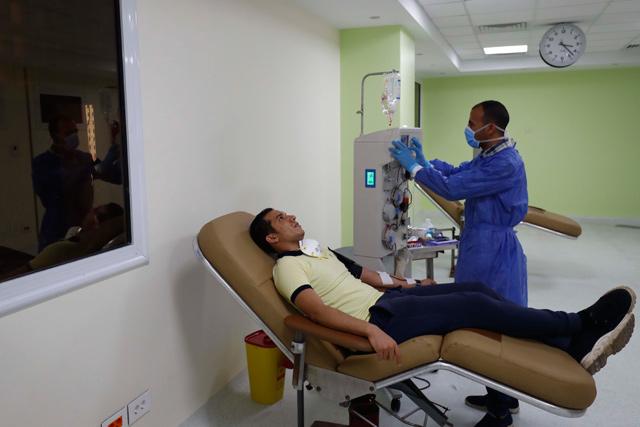 Egypt tries plasma treatment to fight pandemic