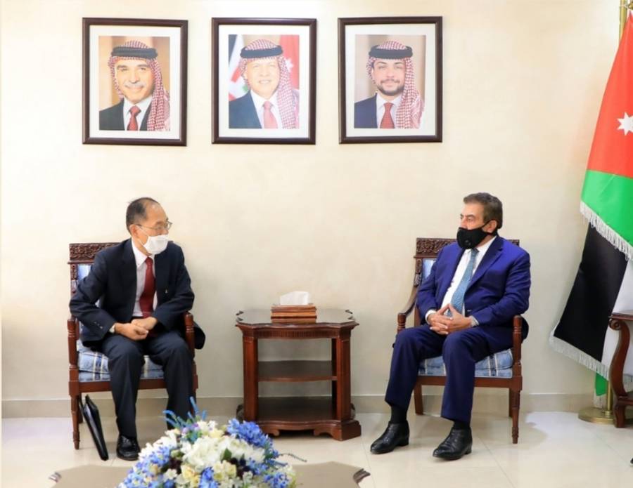 الطراونة يبحث مع السفير الياباني مضامين خطاب الملك في الأمم المتحدة