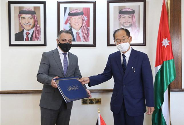 Planning minister meets outgoing Japanese ambassador