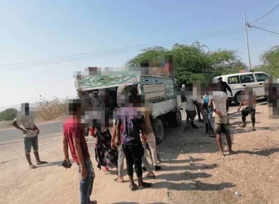 الأمن يضبط مركبة ديانا محملة بـ 32 شخصا