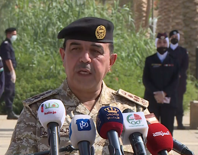 الجيش: منطقة العزل أصبحت مستشفى ميدانيا