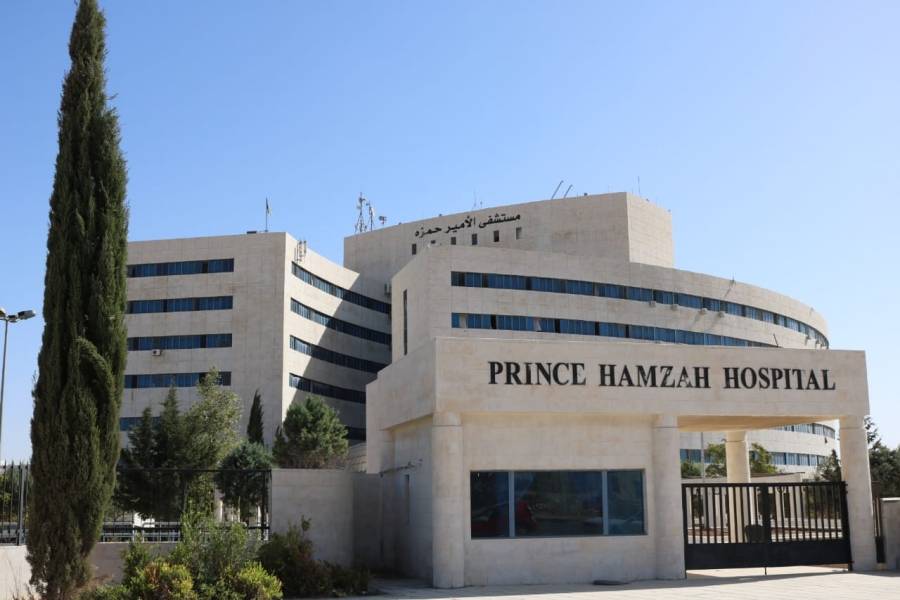 منظمة حرير الريادية تزور مستشفى الامير حمزة قسم الاطفال لتوزيع صندوق (صحتي أمانة ) للأطفال المصابين بفايروس كورونا...صور