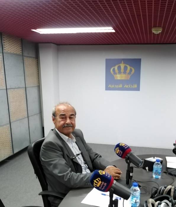 بالمتابعة والتحليل وبلغة الأرقام الزميلة إنعام الحويان فتحت ملفات برنامجها ( عالم الاقتصاد) المتخصصة بالإقتصاد المحلي العربي والعالمي عبر أثير إذاعة المملكة الاردنية الهاشمية