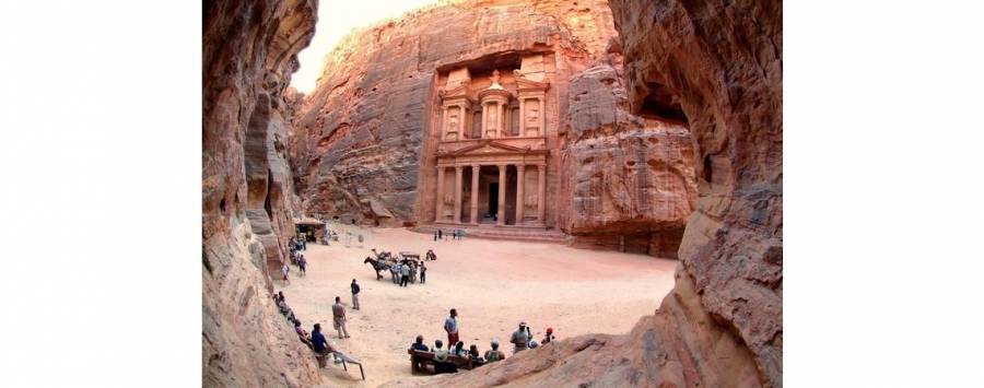 البترا في المرتبة الاولى كافضل وجهة سياحية عالمية بعد فك حجر السفر