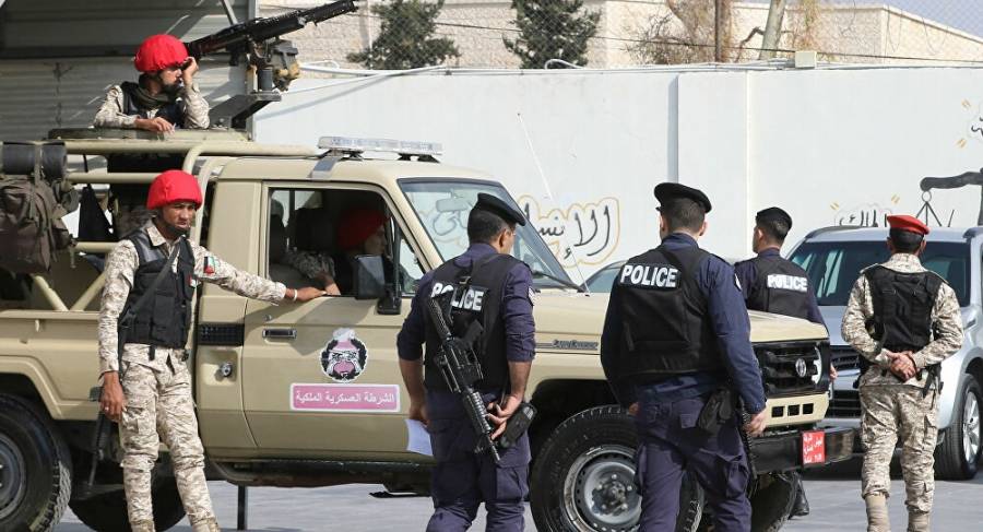 الجيش يبدأ بالانتشار تنفيذا لقرار الحظر الشامل