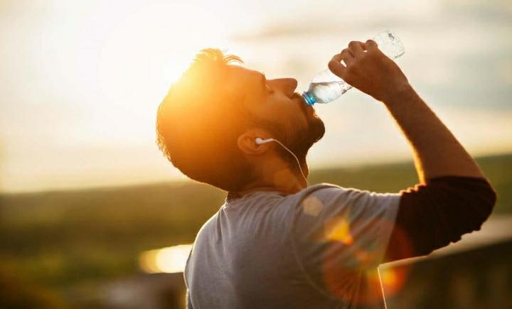 الحرارة أعلى من المعدل بـ8 درجات الجمعة