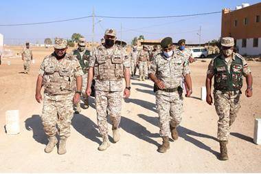 رئيس هيئة الأركان المشتركة يزور المنطقة العسكرية الشرقية