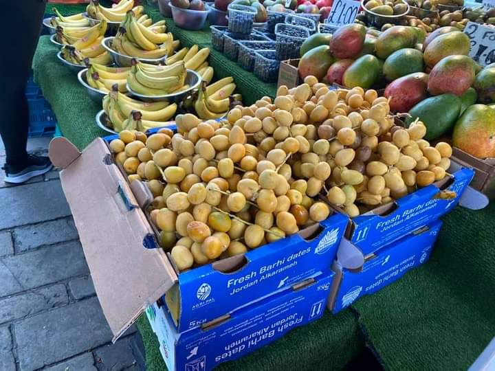 بلح برحي أردني من الغور الأوسط  في أسواق لندن...صور .