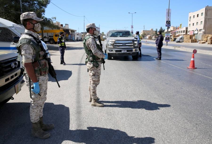 الجيش ينفذ خطة فرض الحظر الشامل بمحافظات المملكة