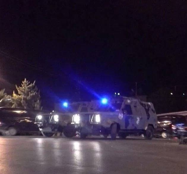 مداهمات في مخيم حطين