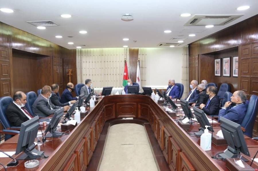 القطامين يطلع على أبرز مشاريع وإنجازات مؤسسة الضمان وتوجهاتها الاستراتيجية المستقبلية