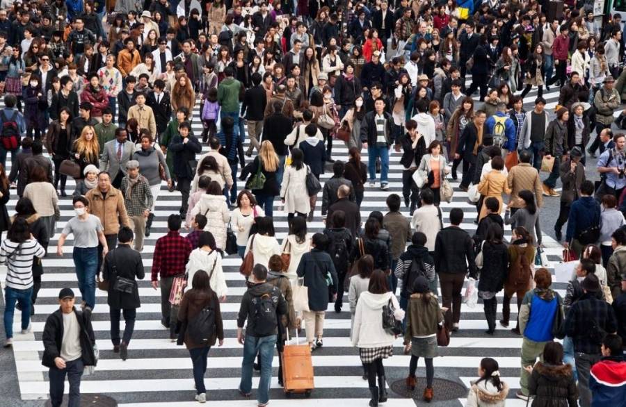 متى ستعود الحياة إلى طبيعتها؟ خبراء يرجحون التاريخ... تفاصيل