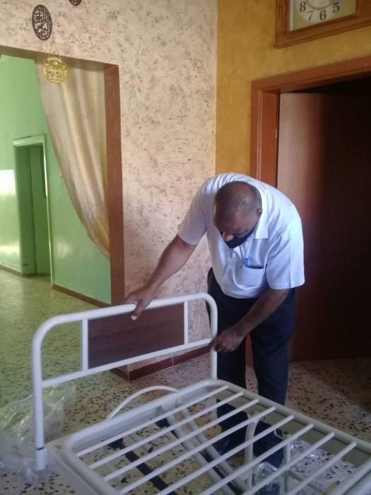 الكرك : اتحاد الجمعيات الخيرية يقوم بتوزيع الاسره الطبية والكراسي المتحركة على اشخاص من ذوي الإعاقة