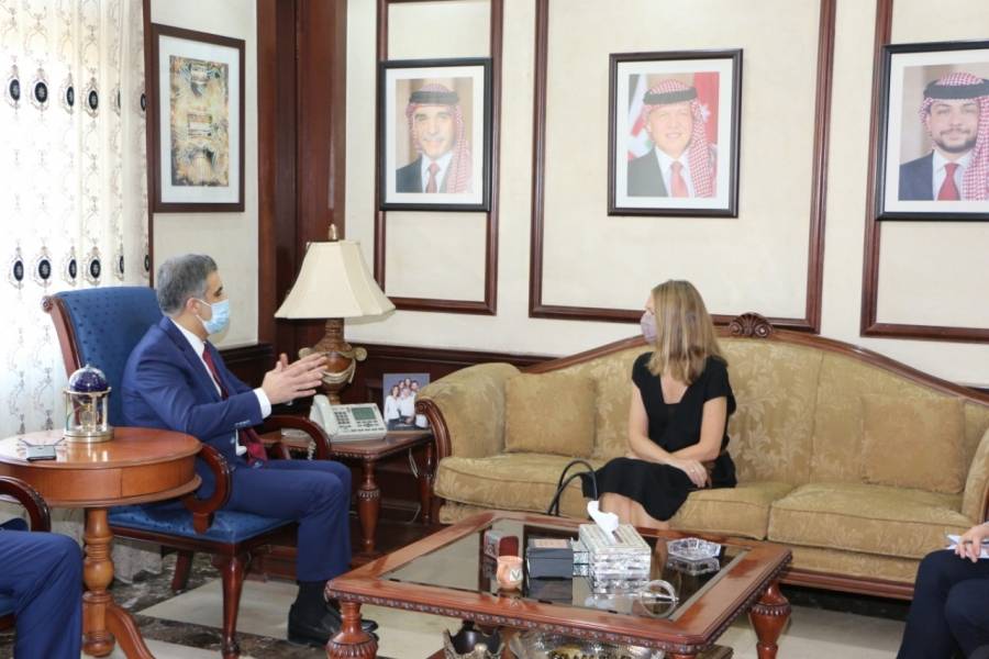 خلال لقائه السفيرة النرويجية  الرحاحلة: ماضون بتقديم الخدمات المثلى للمؤمن عليهم وجمهور المؤسسة