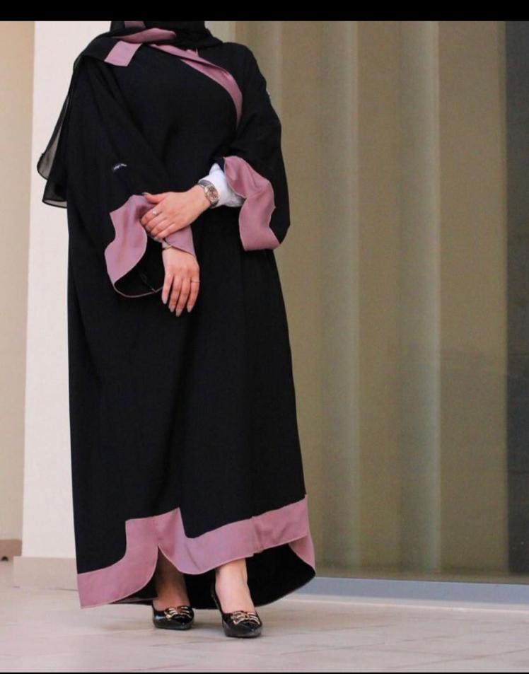 مبادرة عالمية أطلقتها مصممة سعودية الوشاح الوردي 
