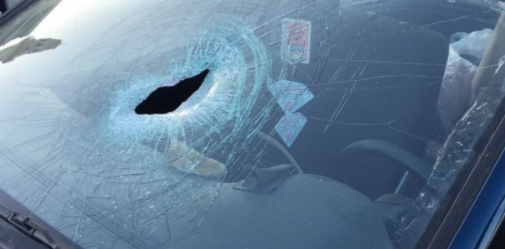 التنمية: متسولون اعتدوا على موظفينا و رشقوا مركبات الوزارة بالحجارة .. تفاصيل