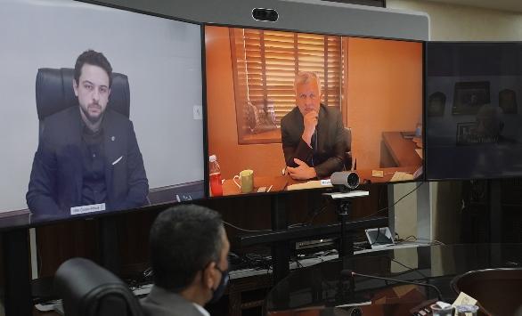 الملك يشدد على عدم قبول الواسطة...