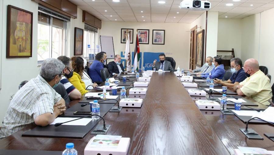 وزير السياحة يلتقي ممثلي القطاع في محافظة العقبة