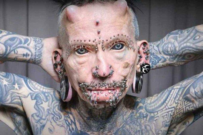 الشيطان يدخل موسوعة غينيس