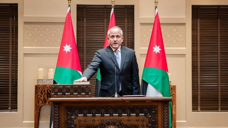 عاجل || العايد : لا صحة لانعقاد اجتماع حكومي طارئ لبحث إجراءات اغلاق و حظر شامل لمدة طويلة