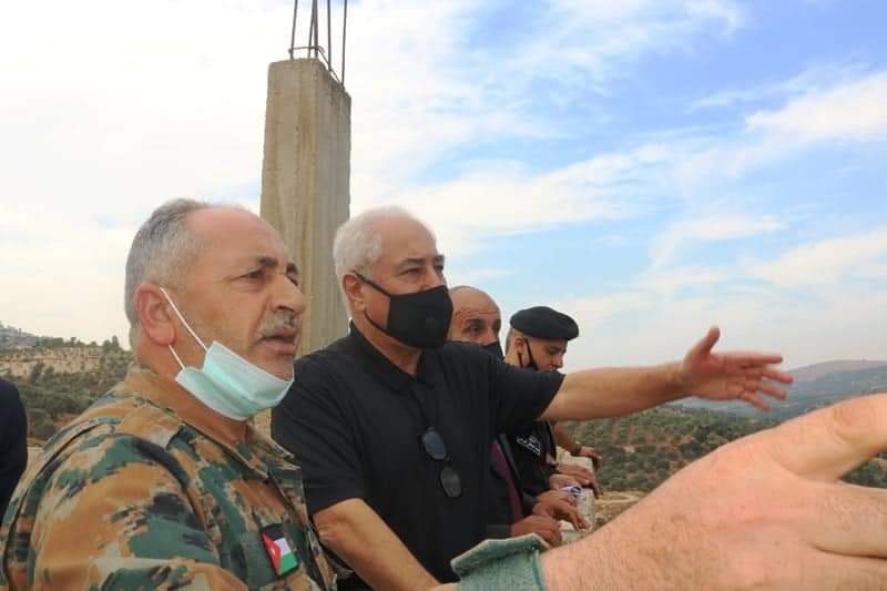 وزيرا الزراعة والبيئة  يتفقدان مواقع متضررة بالحرائق في عجلون