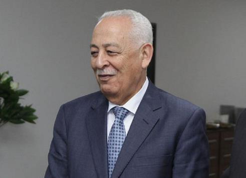 العيسوي يطمئن على صحة الفريق المتقاعد محي الدين