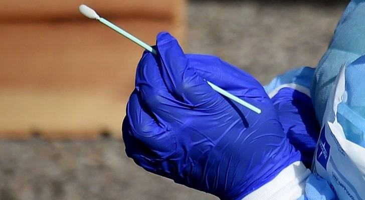 66 اصابة بكورونا بمصنع البسة في الطفيلة