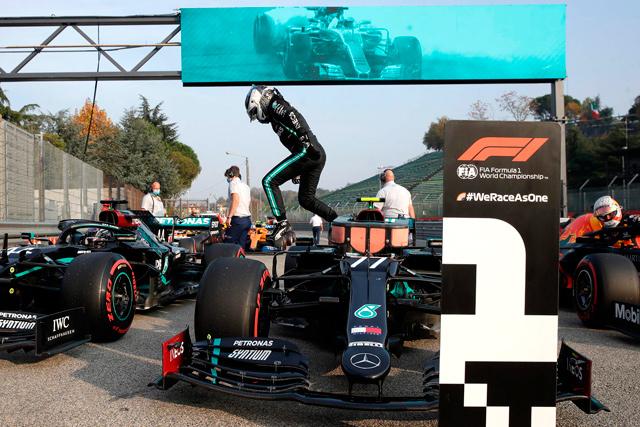 Bottas snatches pole on F1’s return to Imola