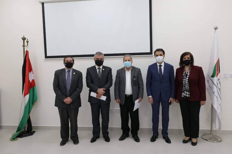 المستقلة للانتخاب: مركز اتصال خاص  لخدمة الأشخاص ذوي الاعاقة السمعية