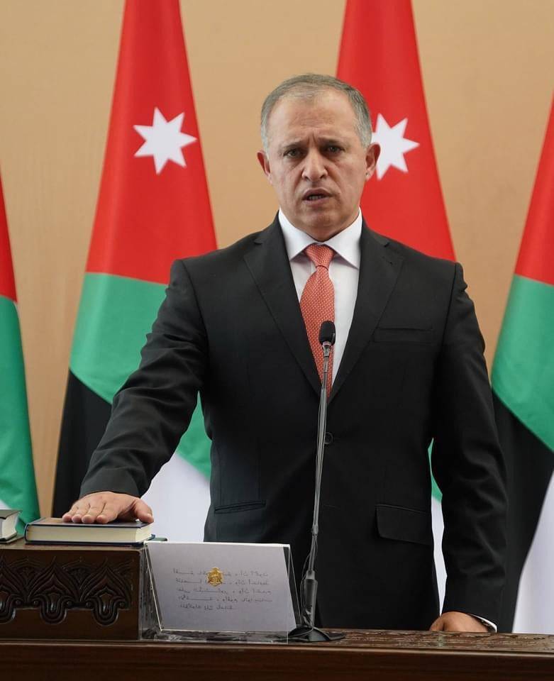 بتوجيهات من القطامين .ضبط عمالة وافدة مخالفة في وسط البلد