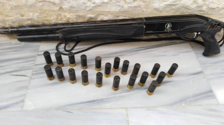 القبض على شخص مطلوب أقدم على اطلاق عيارات نارية باتجاه رجال الامن العام في  المفرق .