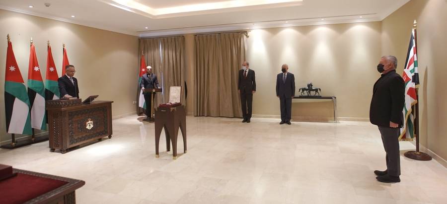 سفراء جدد يؤدون اليمين القانونية أمام الملك