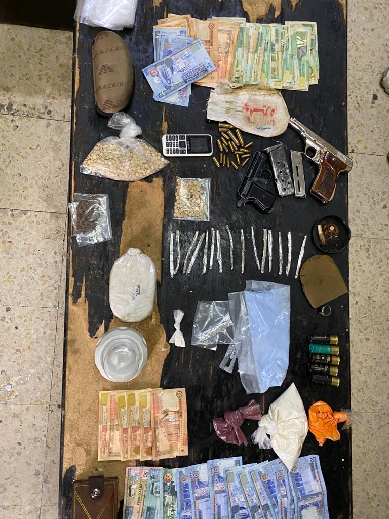 حملات أمنية على مروجي المواد المخدرة في محافظتي الزرقاء والكرك ولواء الرمثا