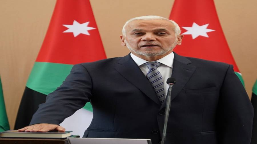 وزير التنمية الإجتماعية يوعز بإدخال مسن وسط البلد في إحدى دور الإيواء تمهيدًا لدراسة حالته