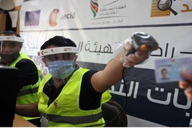 52 ألف عامل داخل مراكز الاقتراع والفرز و18 ألف متطوع في الانتخابات النيابية