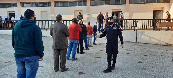 33الف ناخب ادلوا بأصواتهم في نصف ساعة  تحديث مستمر