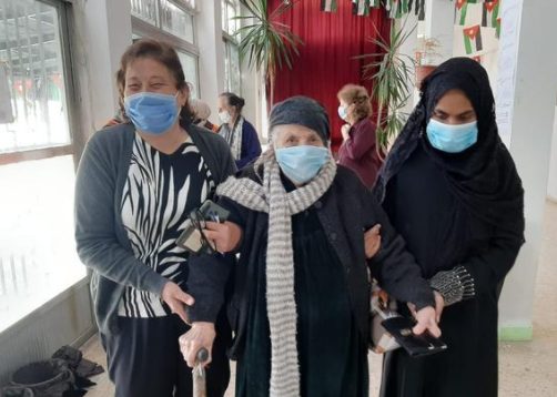 الهيئة المستقلة: تمديد فترة التصويت لا يرتبط بنسبة الاقتراع بل بكثافته