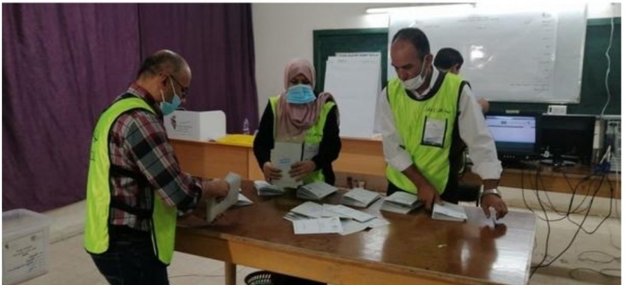 مليون و 386.749 ألف مقترع بنسبة بلغت 29.88