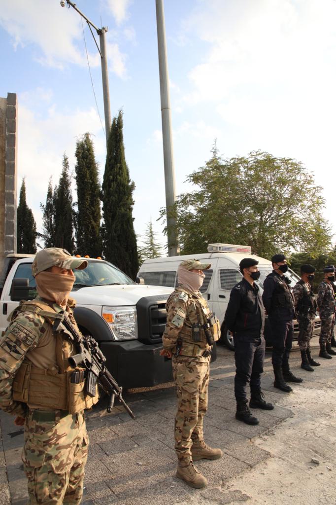 الأمن العام: التزام كبير بأوامر الدفاع وهدوء في العاصمة والمحافظات  صور