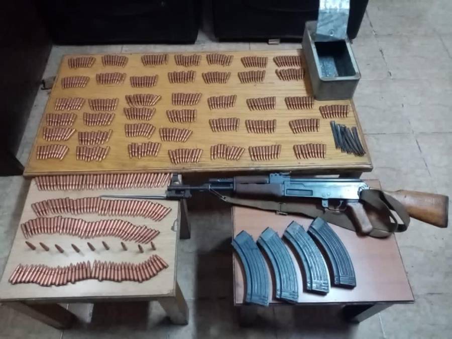 القاء القبض على خمسة اشخاص في عدة مناطق في المملكة... صور