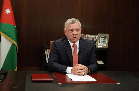 الملك: علينا التعامل مع اللقاح كسلعة متاحة للجميع