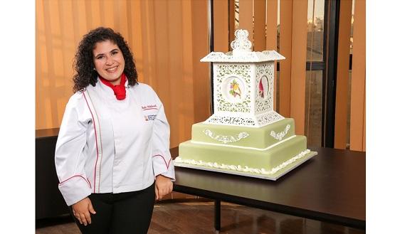 هلسة.. تفوز بمسابقة كيك عالمية