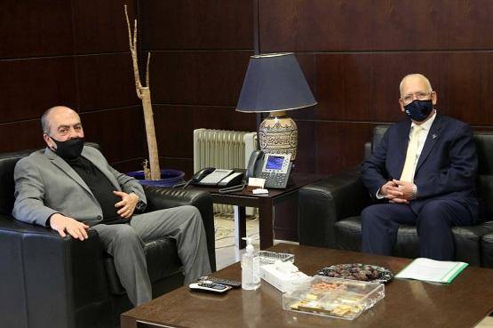 بحث توفير فرص تدريب للمهندسين بالنقل