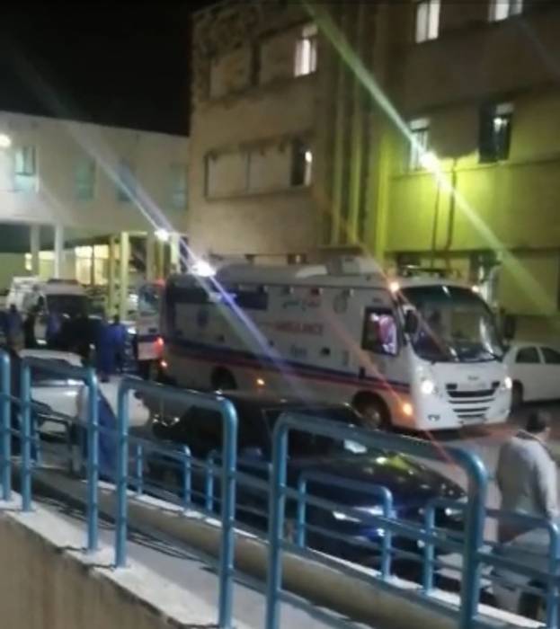 نقل 15 مريض كورونا من مستشفى بسمة الى الجاردنز بعد وصول نسبة الاشغال 100